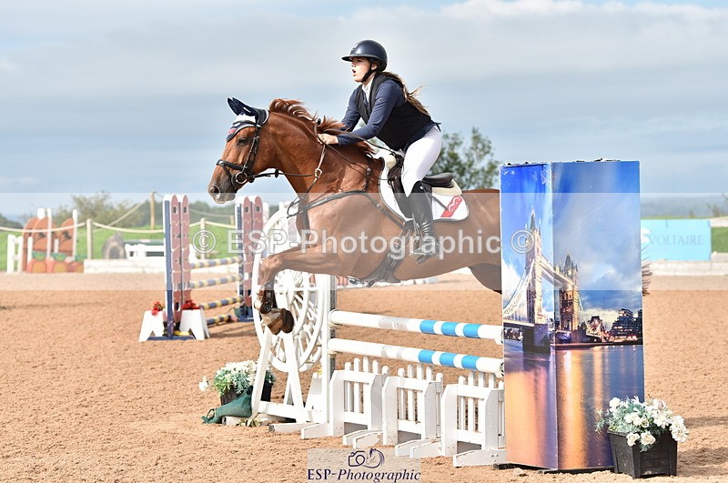 230810A-100004-00185 - Cls 8 British Novice & 90cm Open