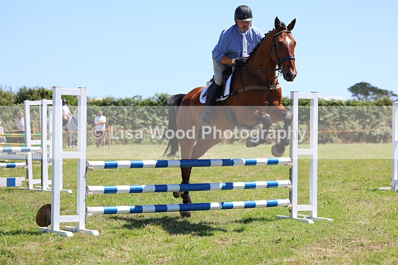 3E7A5552 - Class 9: Senior British Novice/90cm open