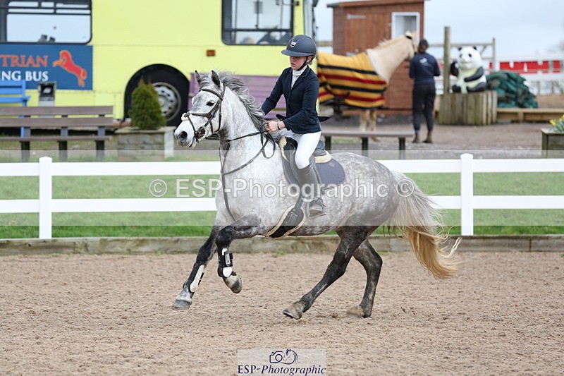 240211A-122558-02684 - Cls 6 Pony Foxhunter & 1.10m Open