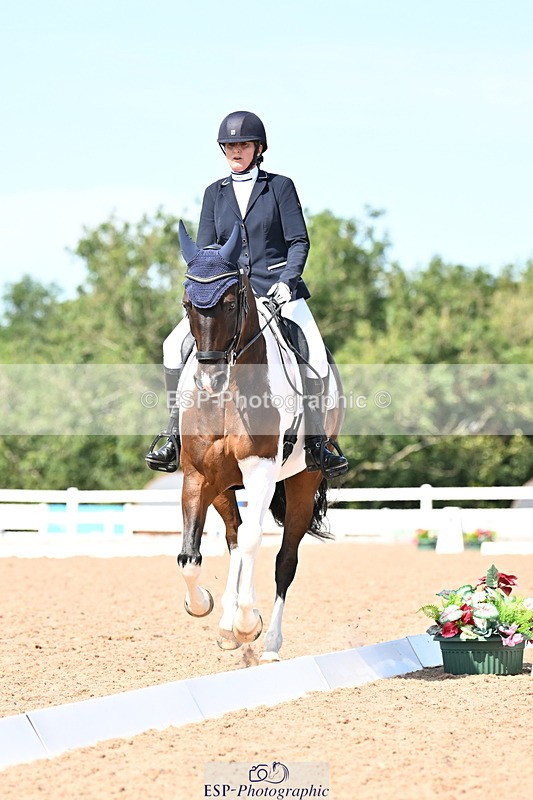 240816A-144824-05499 - 208-Sophie.Savage-Two.Tone.Ted