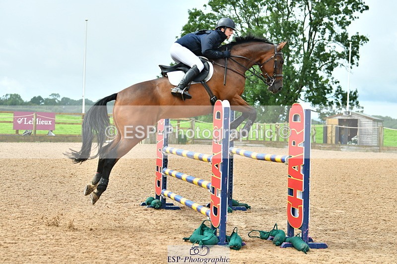 230805A-105814-00246 - Cls 2 Snr Newcomers & 1.10m Open