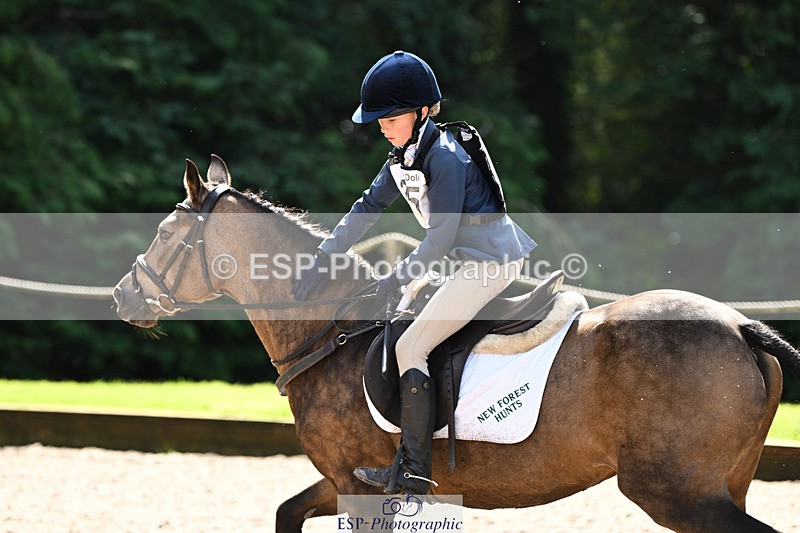 240824X-111924-25176 - 70cm Round 2 10.30 to 12.10