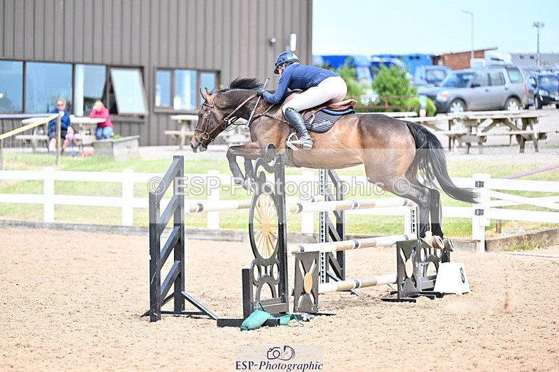 240605A-140402-00646 - Cls 4 Newcomers and 1.10m Open