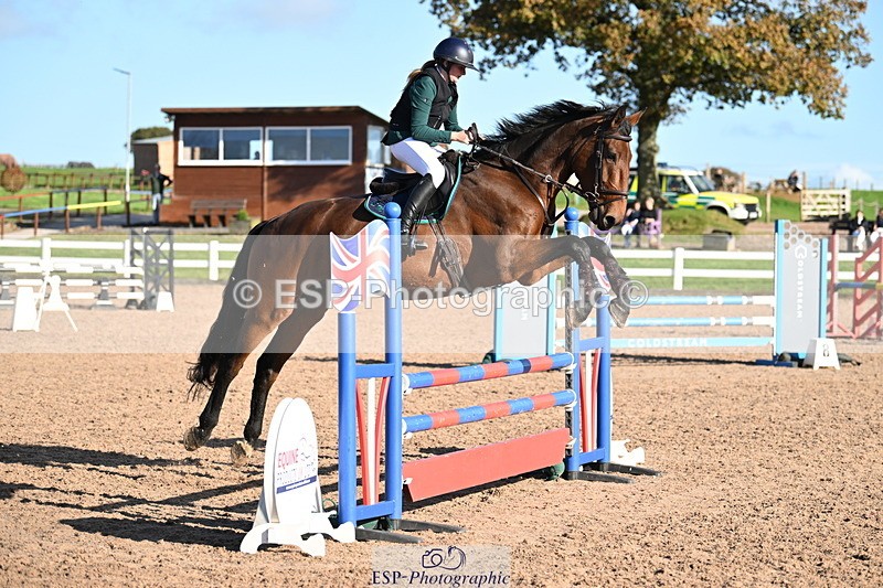 241026A-143358-01358 - SAT Cls 16-18 Children on Horses