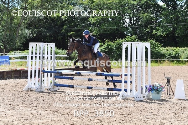 BPP_3850 - CLASS 7 SAT Stepping Stones 128/ 138cms Handicap