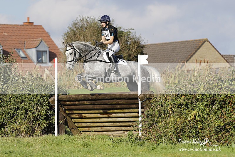  WWHT 171021 3934 - Open (1.00m)  17/10/21