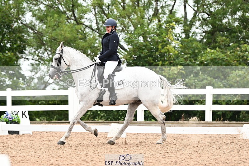 240815A-140254-01928 - 139-Chloe.Makepeace-Beechfield.Diamond