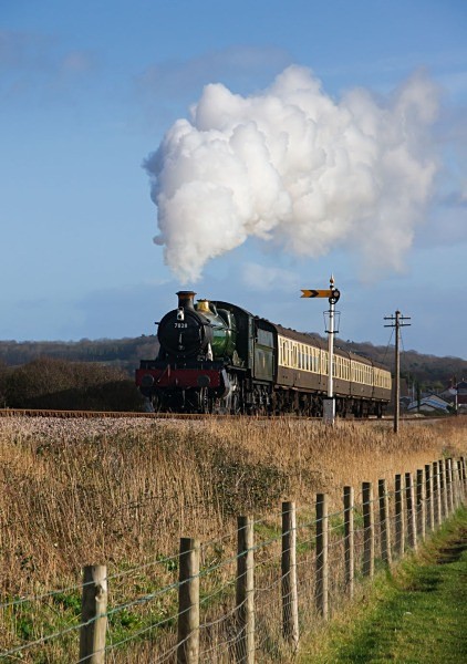 Manor by the sea - Trains of Thought