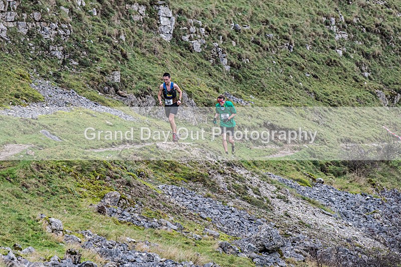 Litton-276 - Litton Christmas Cracker Fell Race (Limestone Series) Sunday 14th December 2025