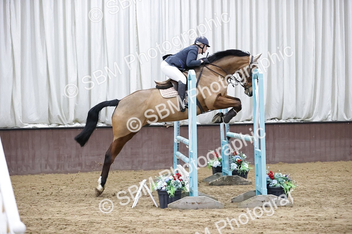 SBM_001120 - Class 4 - Senior Newcomers/ 1.10m Open