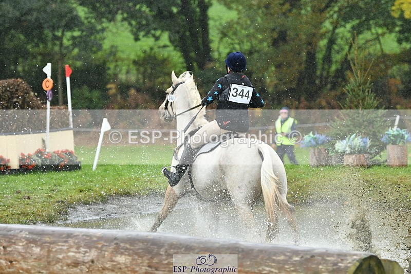 251025A-102001-17301 - D-344-Johanne.Heuff