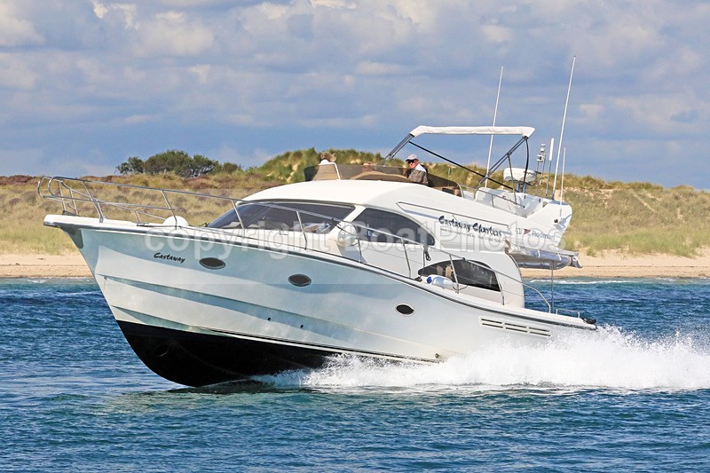 170813 CASTAWAY CHARTERS - RODMAN 41 1Y3A3053 - Flybridge Cruisers