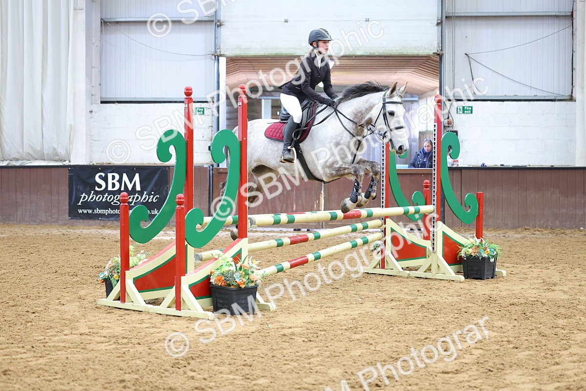 SBM_009726 - Class 20 - Senior British Novice/ 90cm Open - First Round (0.90m)