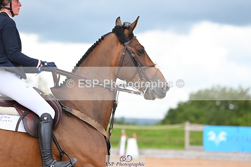 230721A-111439-05592 - Cls 6, 2 Star Medium 1.35m