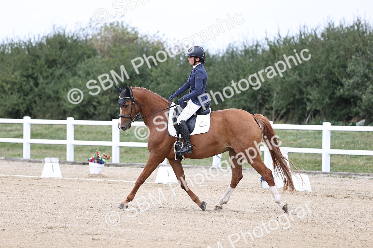 SBM_017431 - Class 14 - Novice 23 - 13.52-14.55