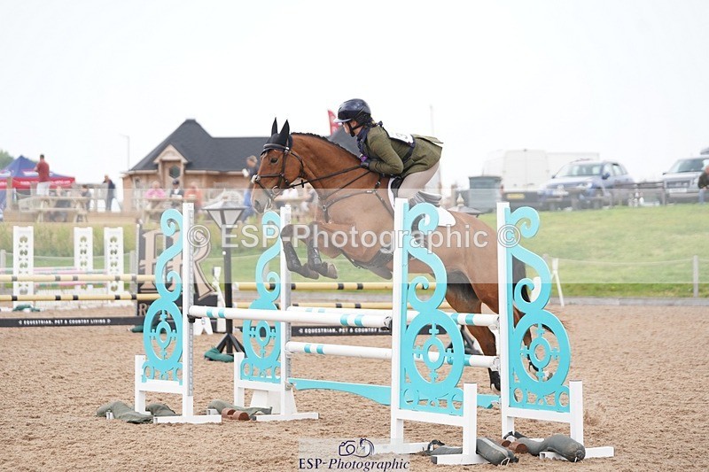 240901A-125824-07617 - 332-Zara.Head-FOURFIELDS.LOVEHEART