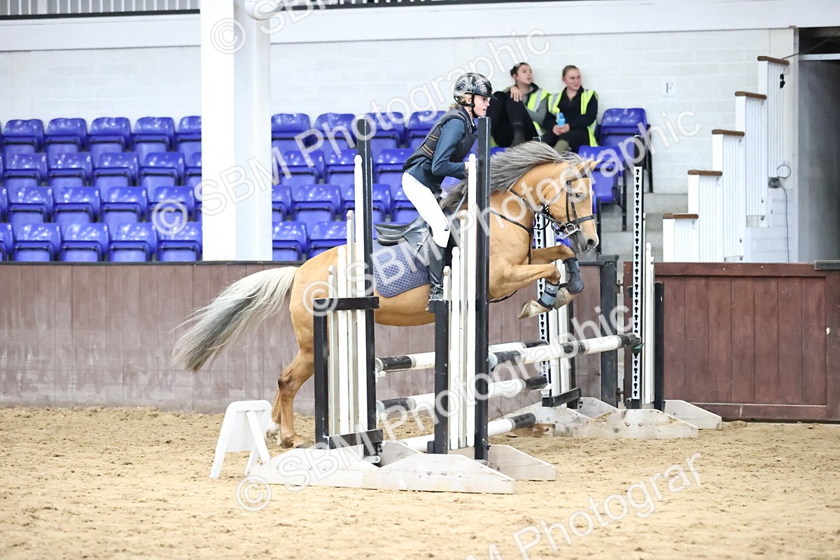 SBM_001341 - Class 5 - Henlow Veterinary Hospital 70cm