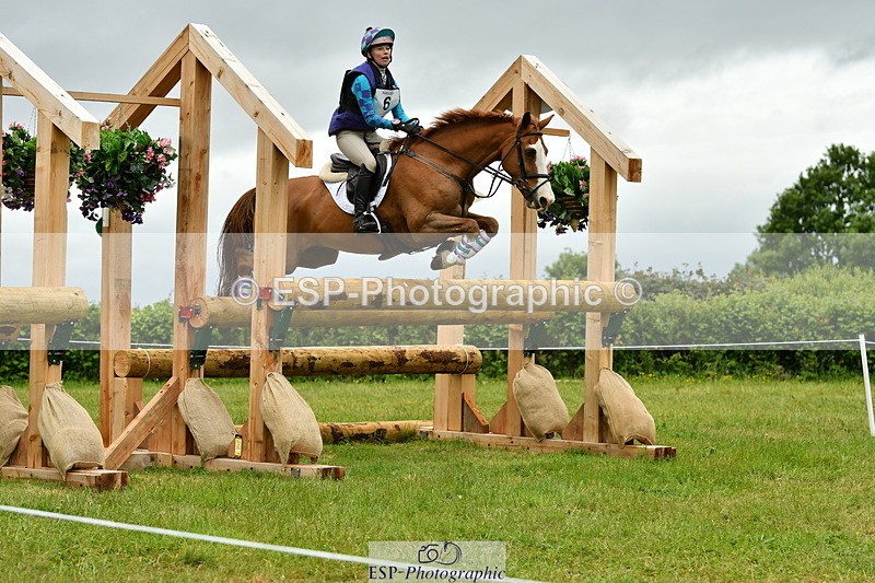 250524A-093956-08565 - A-006-Holly.Clarke-NICO