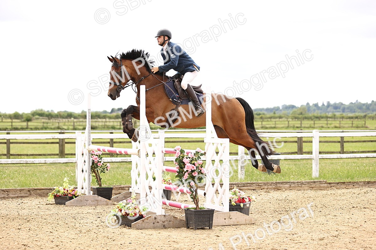 SBM_007665 - Class 19 - Senior Newcomers - 1.10m