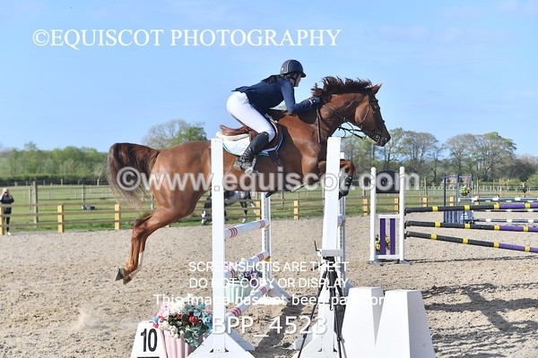 BPP_4523 - CLASS 9 Senior Newcomers/ 1.10m Open