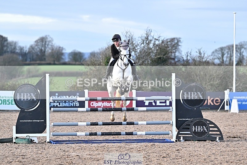 251126-124839-00523 - Cls 4 Newcomers and 1.10m