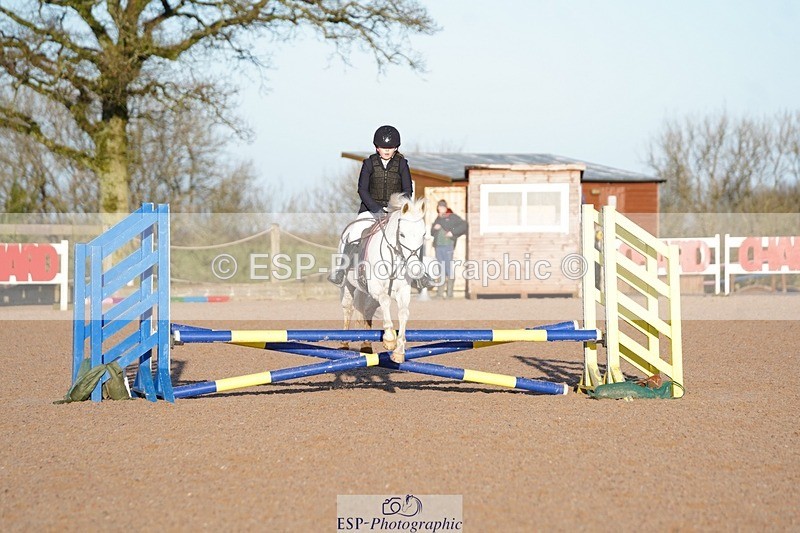 250125-101408-00912 - Clear Round 40cm and 50cm