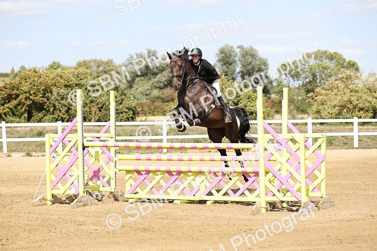 SBM_005047 - Class 6 = Senior Newcomers - 1.10m Open