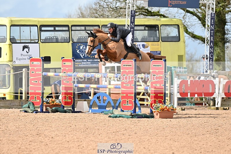 240315A-130444-01127 - Cls 3 Snr Foxhunter