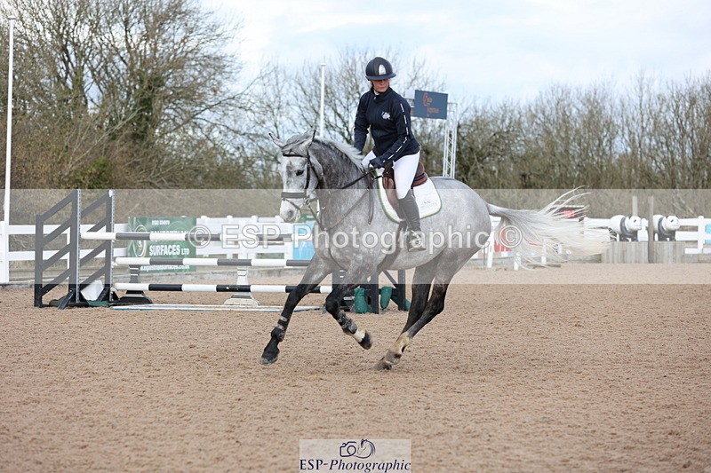 240223A-121232-01130 - Cls 4 Snr 1.05m Open