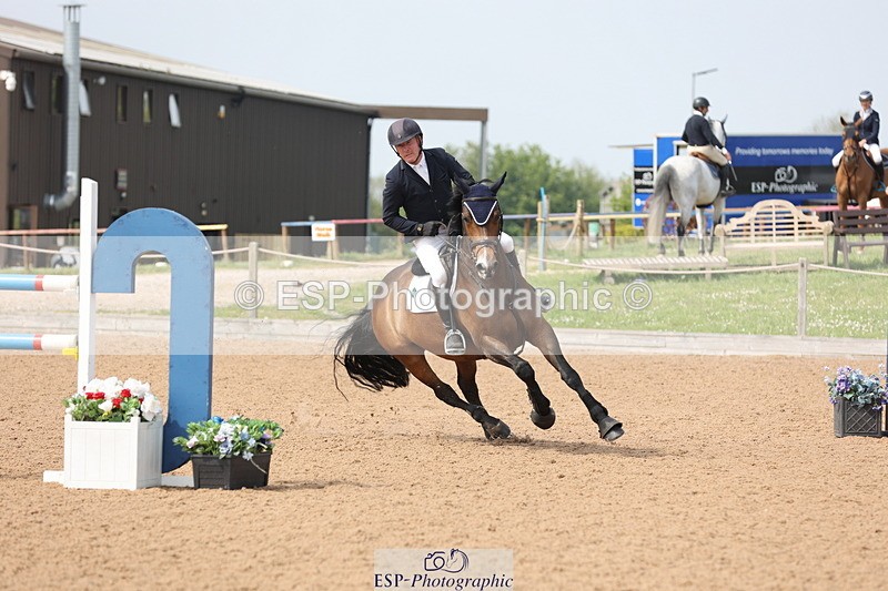 240511A-152602-14666 - Cls 36 National 1.30m Open