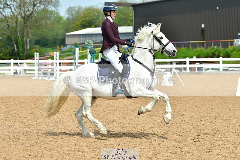 230514A-134254-03029 - Cls 25 Pony Foxhunter & 1.10m Open