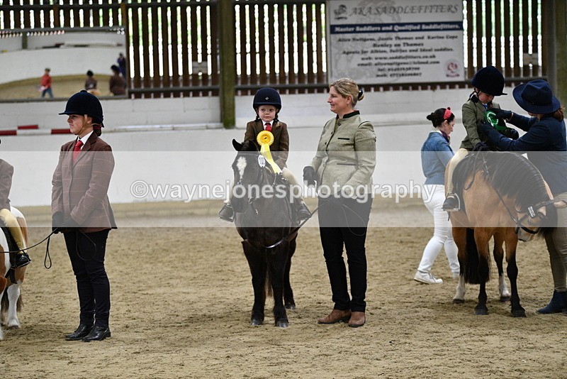 WJ5_7111 - Class 10 Childs Pony