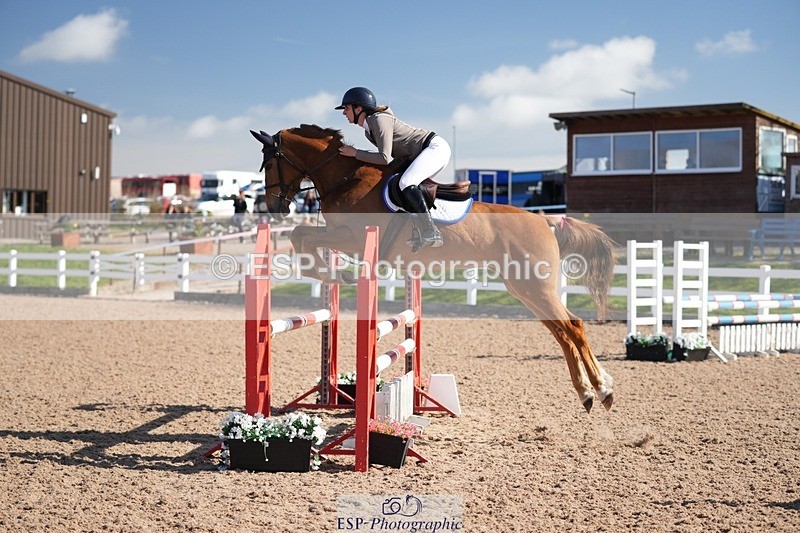 250329-100630-03546 - Cls 20 British Novice and 90cm