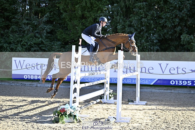 241026-114647-12587 - 017-Louis.Pern-CLASSICTOP.MISS.VIVIENNE