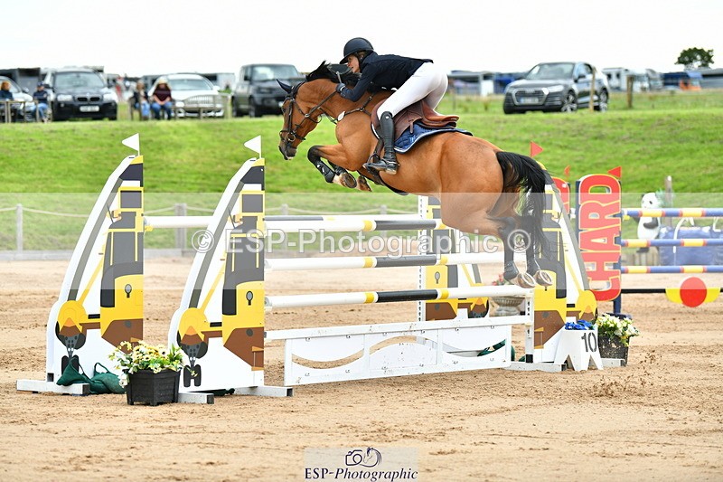 230720A-152520-03858 - Cls 9, 2 Star Big 1.40m Start to break