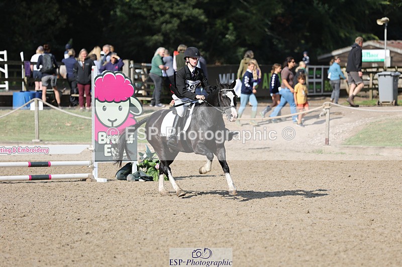 240823X-094139-14639 - 60cm R1 8.30 to 10.00