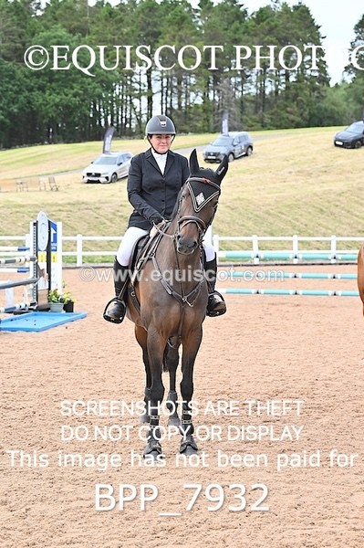 BPP_7932 - CLASS 16 FRI GFS Saddles Senior Newcomers/1.10m Open