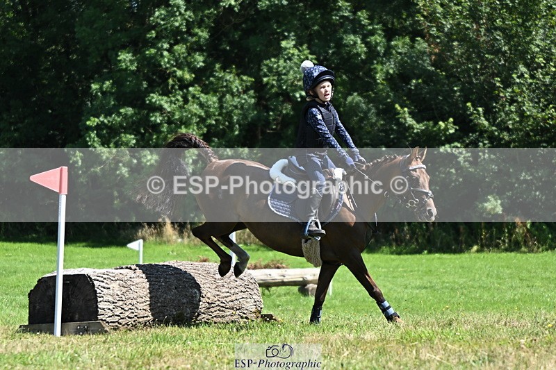 240729B-144201-02838 - Abbie's Group XC