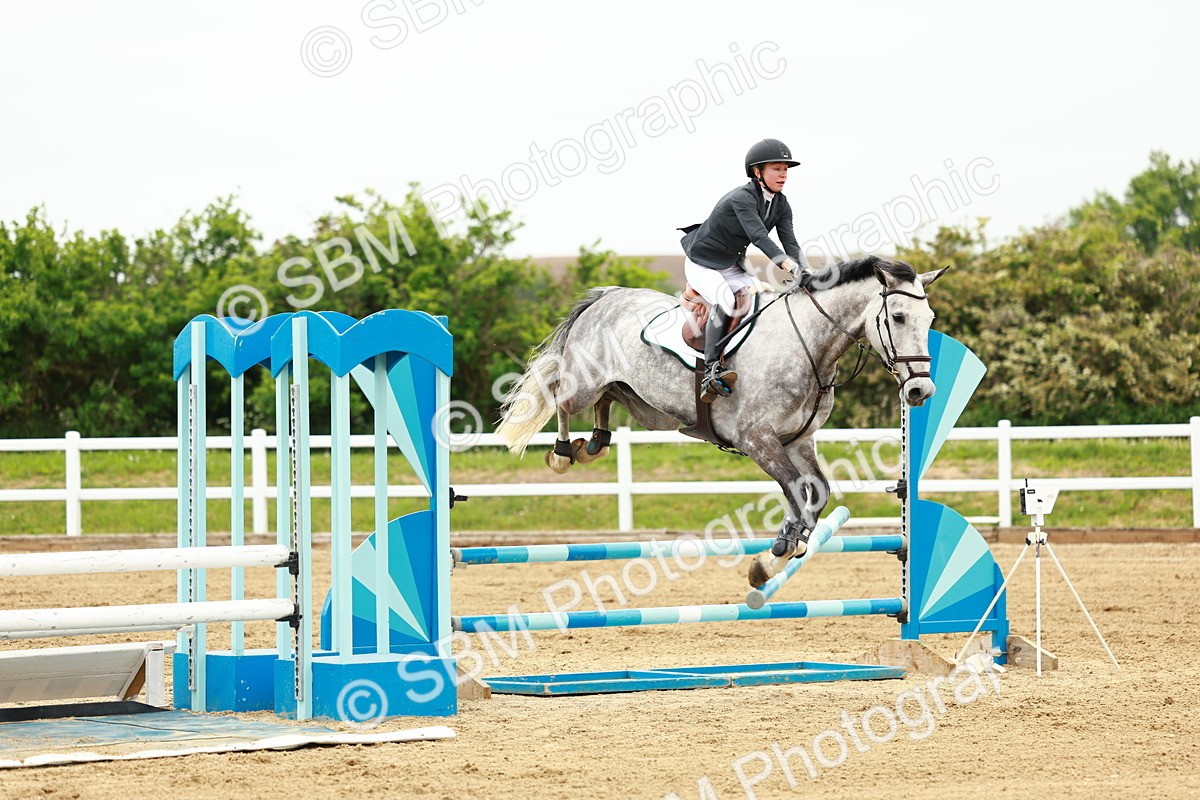 0B8A3961 - Class 4 - Senior Newcomers - 1.10m