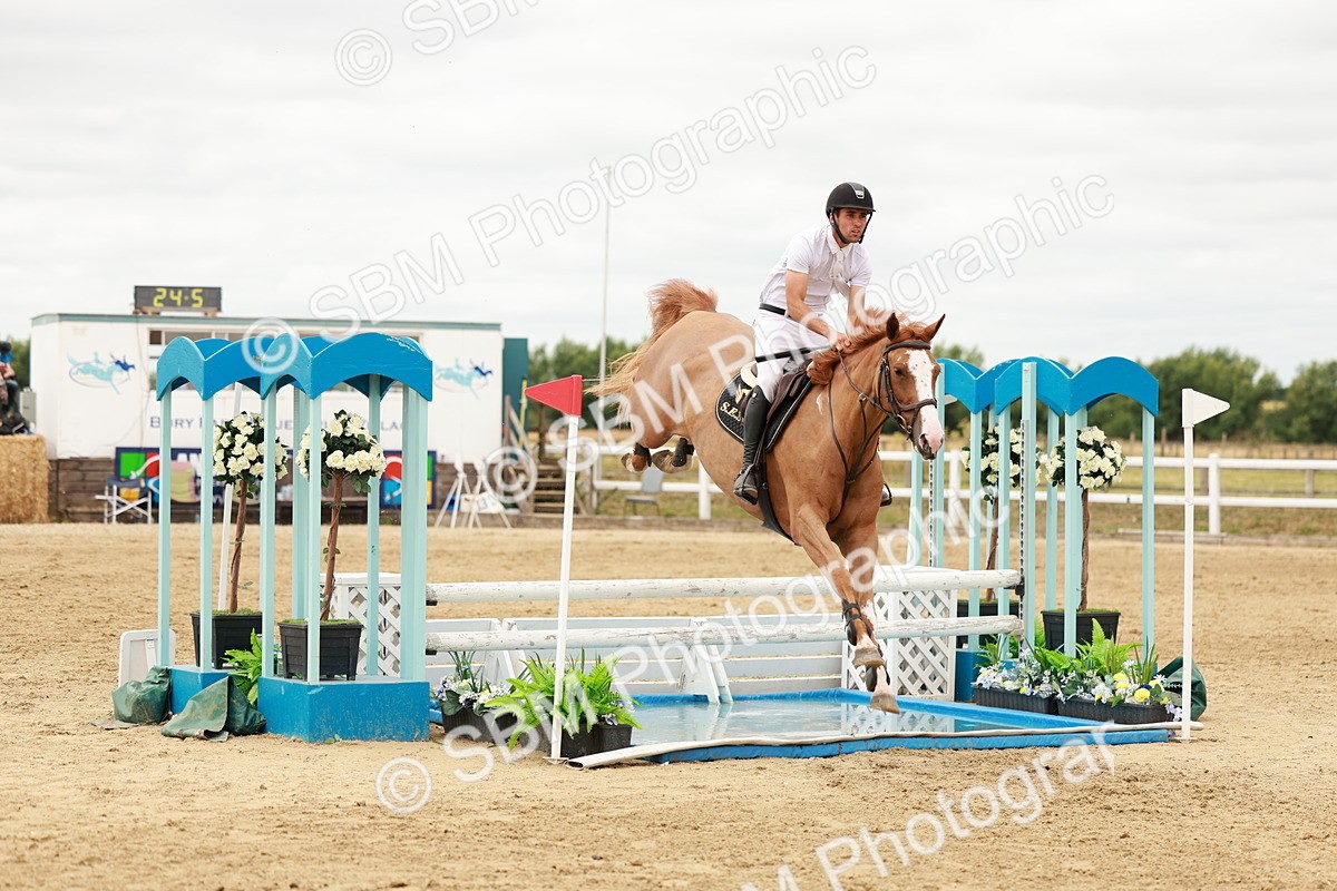 SBM_018218 - Class 21 - Senior Newcomers Championship 2d Rd