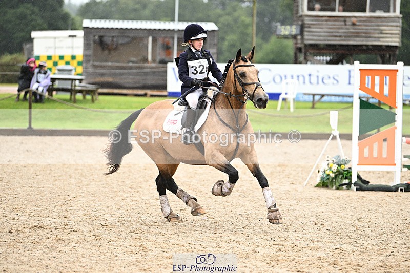 240824X-100815-23530 - 70cm Round 2 9.30 to 10.30