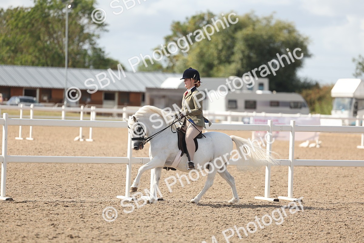 SBM_23254 - Class 807 - young Rider 11 to 16 Years