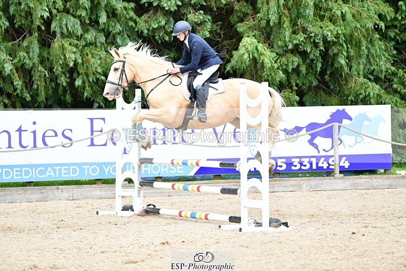 240712-102333-32737 - Cls 137 British Novice and 90cm Open