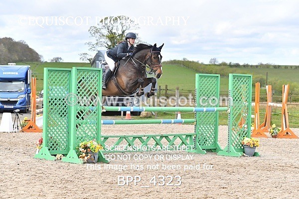 BPP_4323 - CLASS 8 FRI Senior Foxhunter/ 1.20m Open
