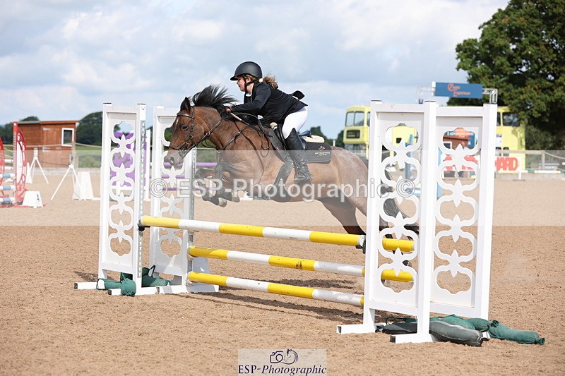 240714A-100046-01689 - Cls 3 A&B Pony BN & 80cm Open