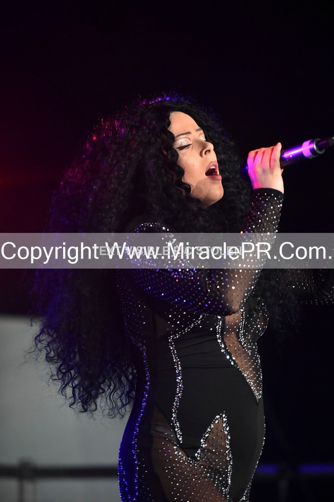 SH4_6481 - The Cher Experience