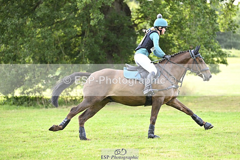 240825X-171219-37689 - 80cm XC 16.30 to 17.30