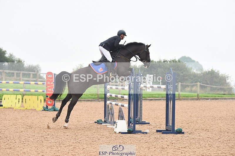 230916A-141404-05214 - Cls 17 National 1.40m