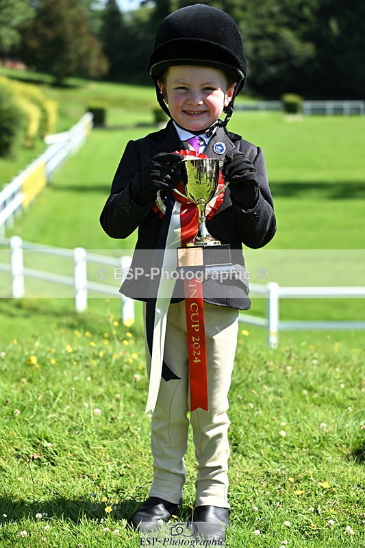 240729B-102600-02142 - Hamlin Cup and Group Photos