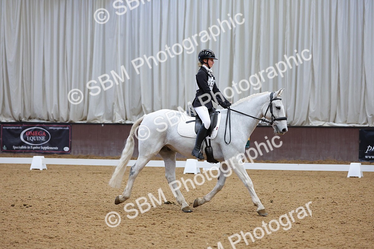 SBM_003740 - Novice